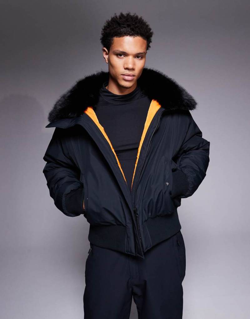 ASOS 4505 - Ski - Bomberjacke in Schwarz mit Kunstpelzkragen von ASOS 4505 Ski & Snow