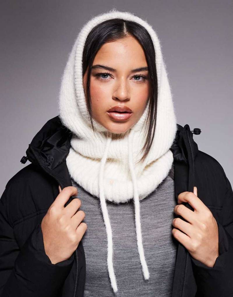 ASOS 4505 - Ski-Strickkapuze in Creme-Weiß von ASOS 4505 Ski & Snow