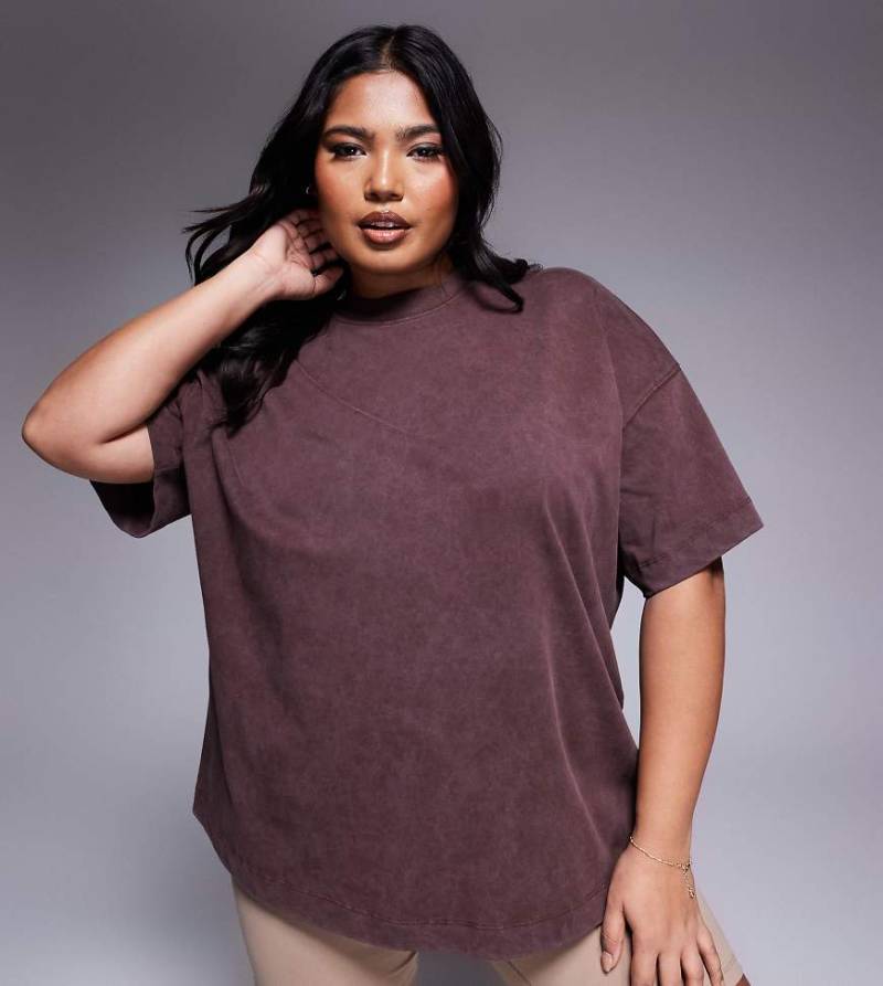 4505 Curve - Icon - Schweres Oversize-T-Shirt aus Baumwolle in verwaschenem Kakaobraun mit schnell trocknendem Finish von 4505