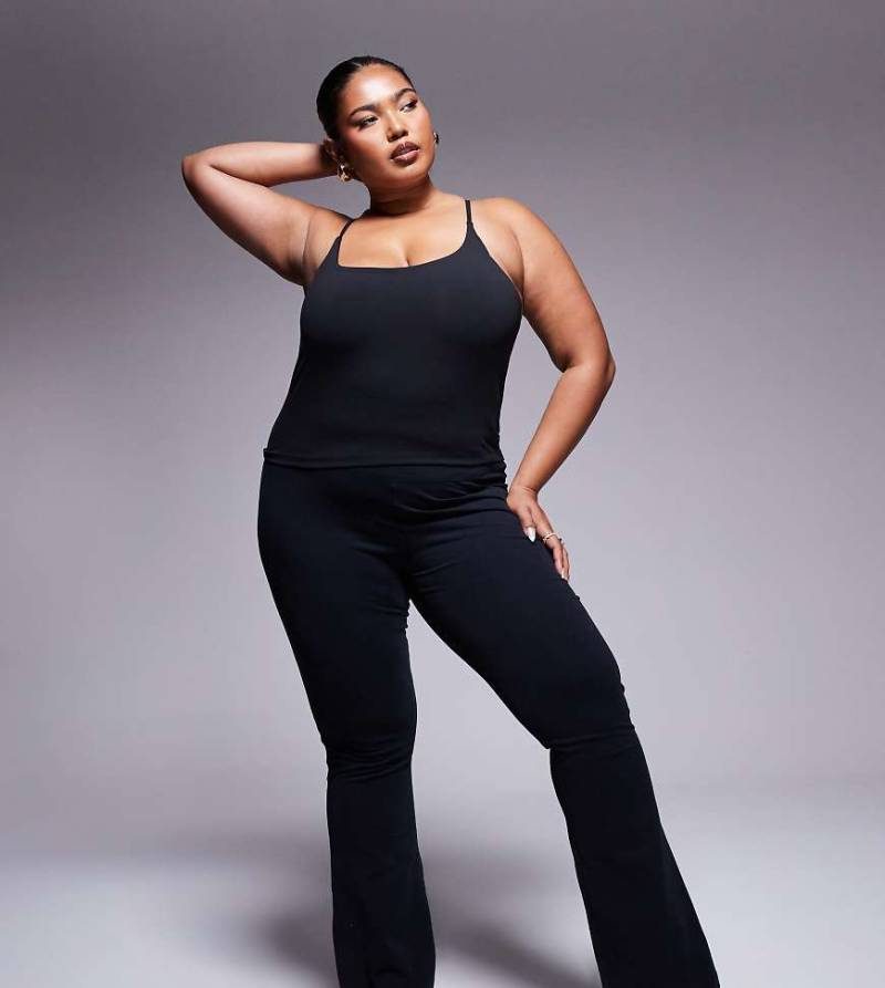 4505 Curve - Icon - Weiche, ausgestellte Yoga-Leggings in Schwarz mit schmalem Schnitt von 4505