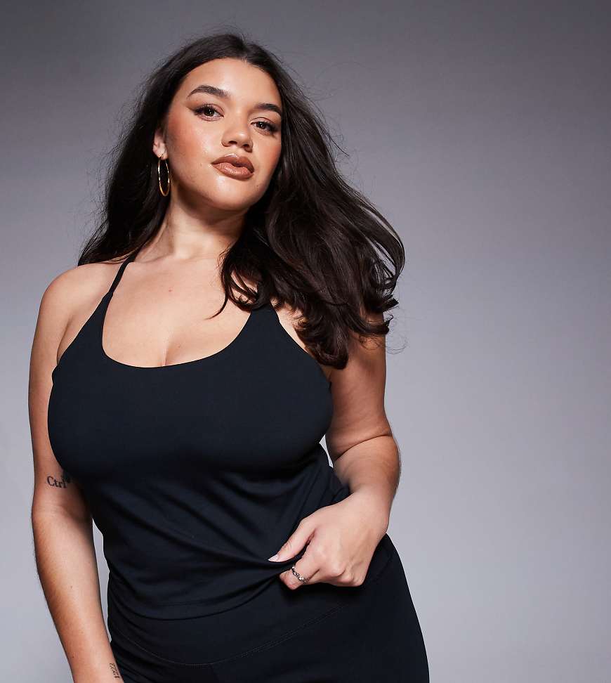 4505 Curve - Icon - Weiches Yoga-Trägertop in Schwarz mit integriertem BH von 4505