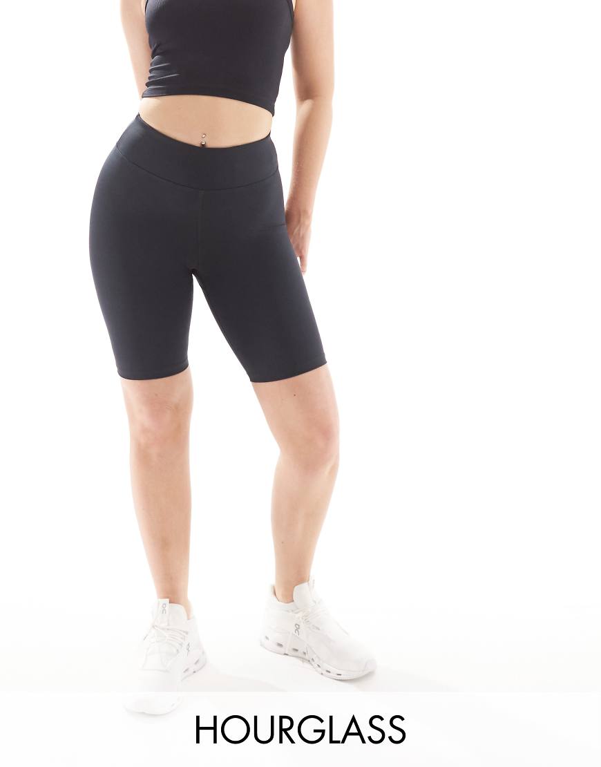 4505 Hourglass - Icon - Leggings-Shorts aus Sportmaterial in Schwarz mit formendem Detail am Po, 20 cm Schrittlänge 4505 Hourglass - Icon - Leggings-Shorts aus Sportmaterial in Schwarz mit formendem Detail am Po, 20 cm Schrittlänge von 4505