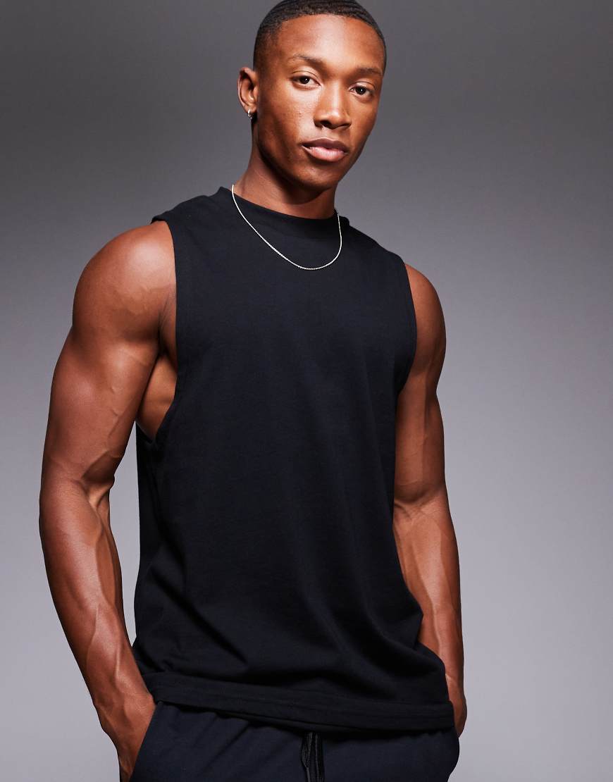 4505 - Icon Ärmelloses schnelltrocknendes Sport-Tanktop in Schwarz mit tiefem Armausschnitt 4505 - Icon Ärmelloses schnelltrocknendes Sport-Tanktop in Schwarz mit tiefem Armausschnitt von 4505