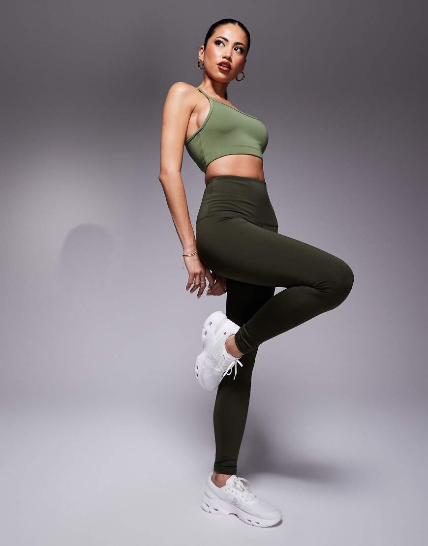 4505 - Icon - Po-formende Sport-Leggings in Moosgrün mit Innentasche und hohem Bund 4505 - Icon - Po-formende Sport-Leggings in Moosgrün mit Innentasche und hohem Bund von 4505