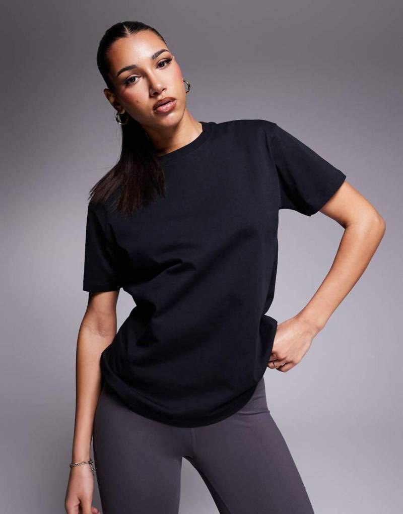 4505 - Icon - T-Shirt in Oversize aus Baumwolle mit schnelltrocknendem Finish in Schwarz von 4505