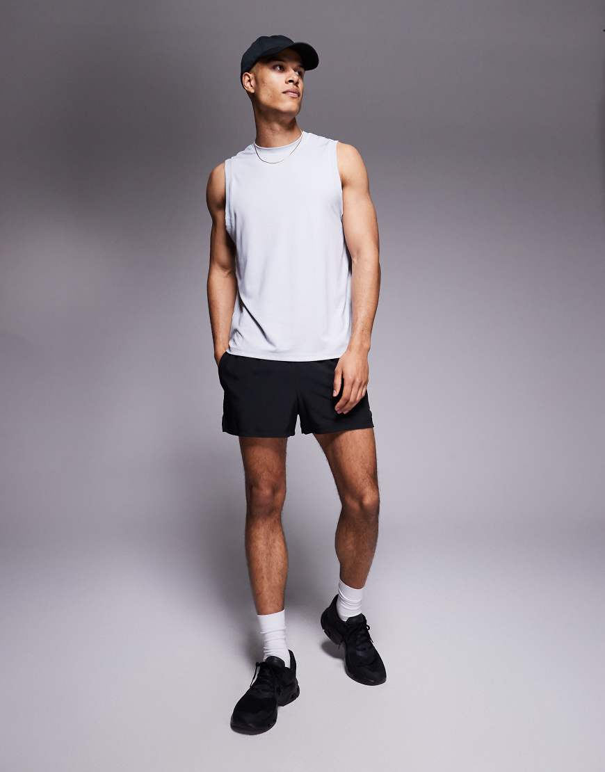4505 - Icon - Schnelltrocknende Lauf-Shorts in Schwarz mit Handytasche hinten, 8 cm Schrittlänge von 4505