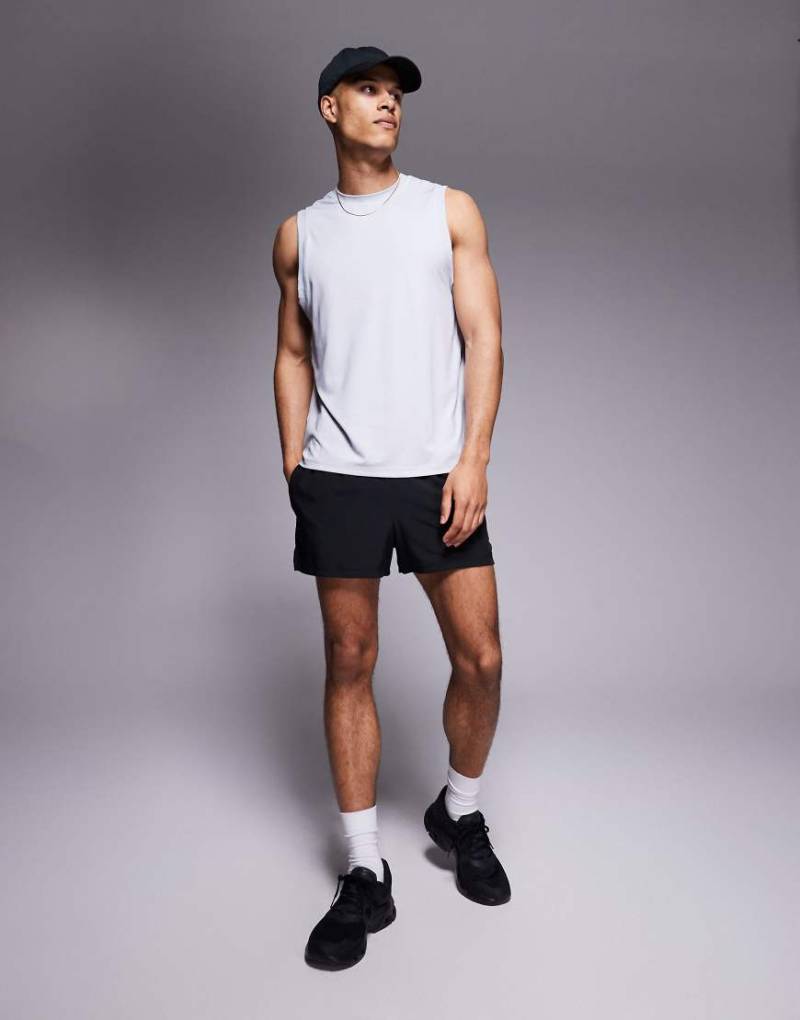 4505 - Icon - Schnelltrocknende Lauf-Shorts in Schwarz mit Handytasche hinten, 8 cm Schrittlänge von 4505
