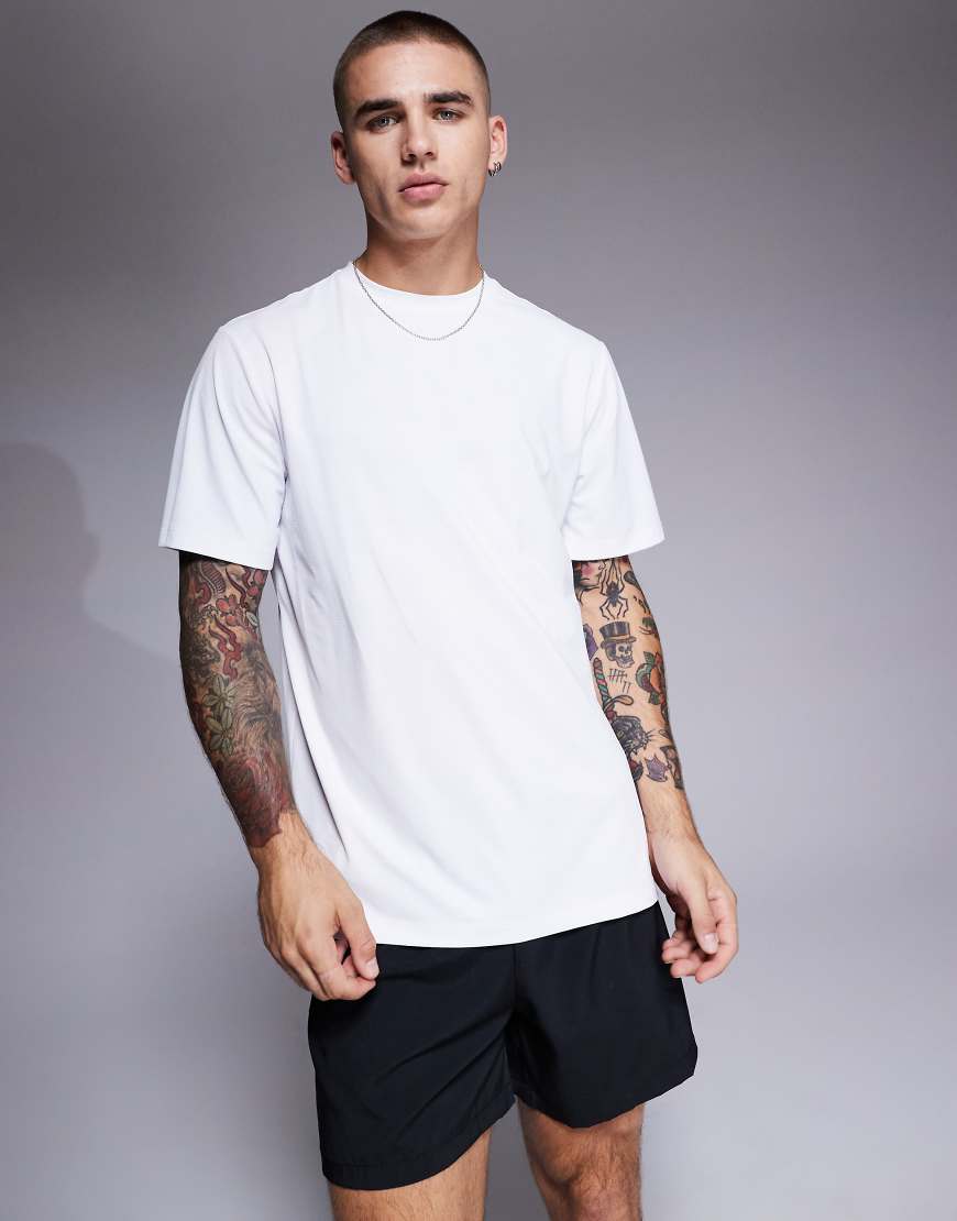 4505 - Icon - Sport-T-Shirt aus Quick-Dry-Material in Weiß 4505 - Icon - Sport-T-Shirt aus Quick-Dry-Material in Weiß von 4505