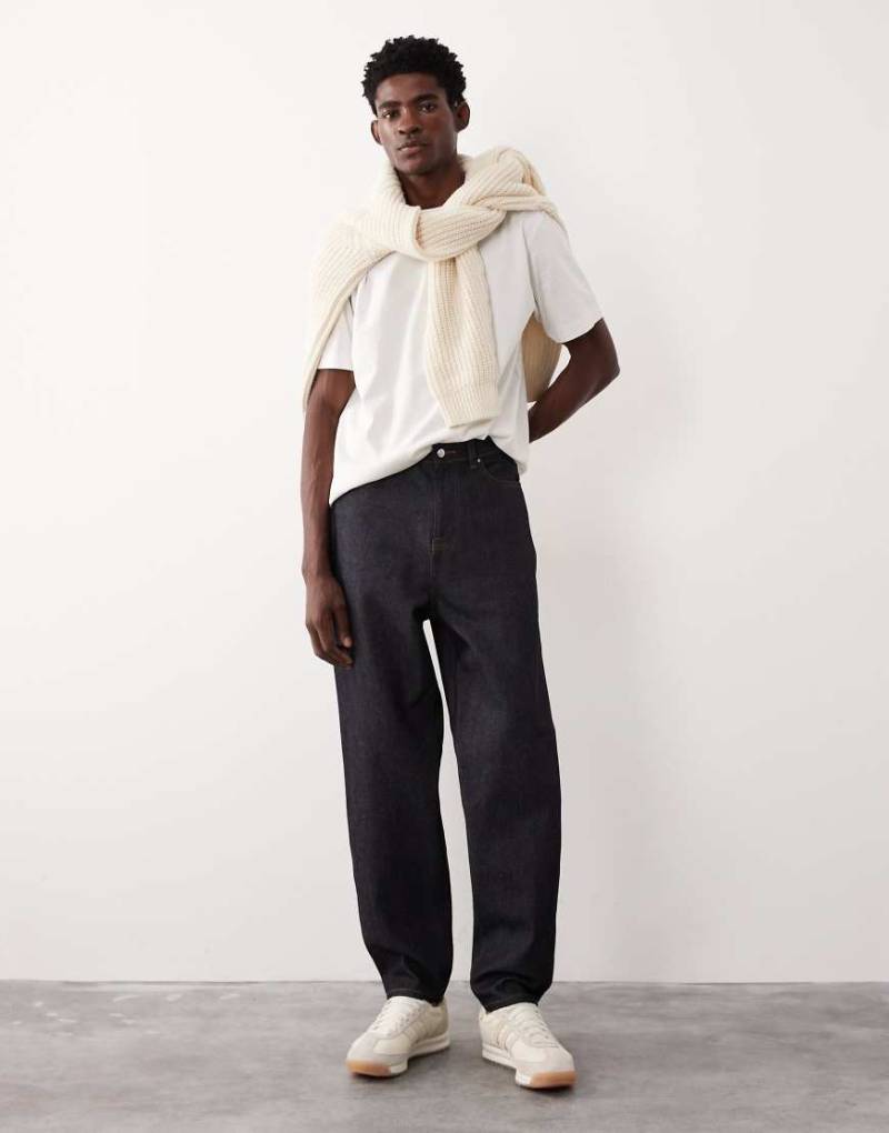 ASOS COLLECTIVE - AC-B-251 - Schmal zulaufende Jeans in Raw Denim-Blau ASOS COLLECTIVE - AC-B-251 - Schmal zulaufende Jeans in Raw Denim-Blau von ASOS COLLECTIVE