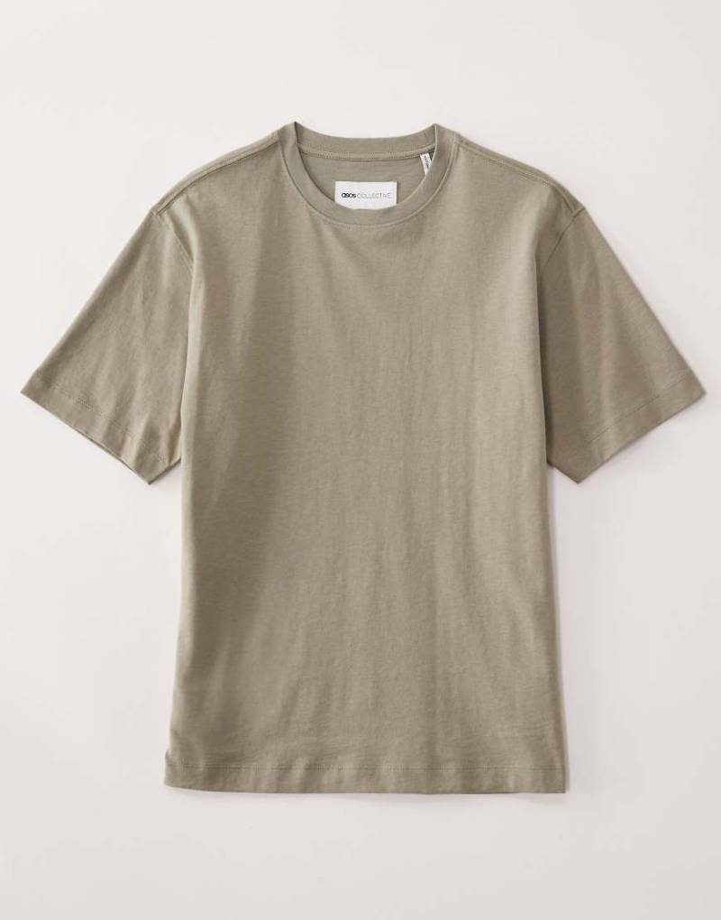 ASOS COLLECTIVE - AC-T-251 - Schweres T-Shirt in blassem Khaki mit markentypischer Passform-Grün von ASOS COLLECTIVE