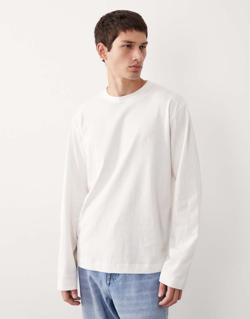 ASOS COLLECTIVE - ACT-T-251 - Schweres, langärmliges T-Shirt in Creme mit markentypischer Passform-Weiß ASOS COLLECTIVE - ACT-T-251 - Schweres, langärmliges T-Shirt in Creme mit markentypischer Passform-Weiß von ASOS COLLECTIVE