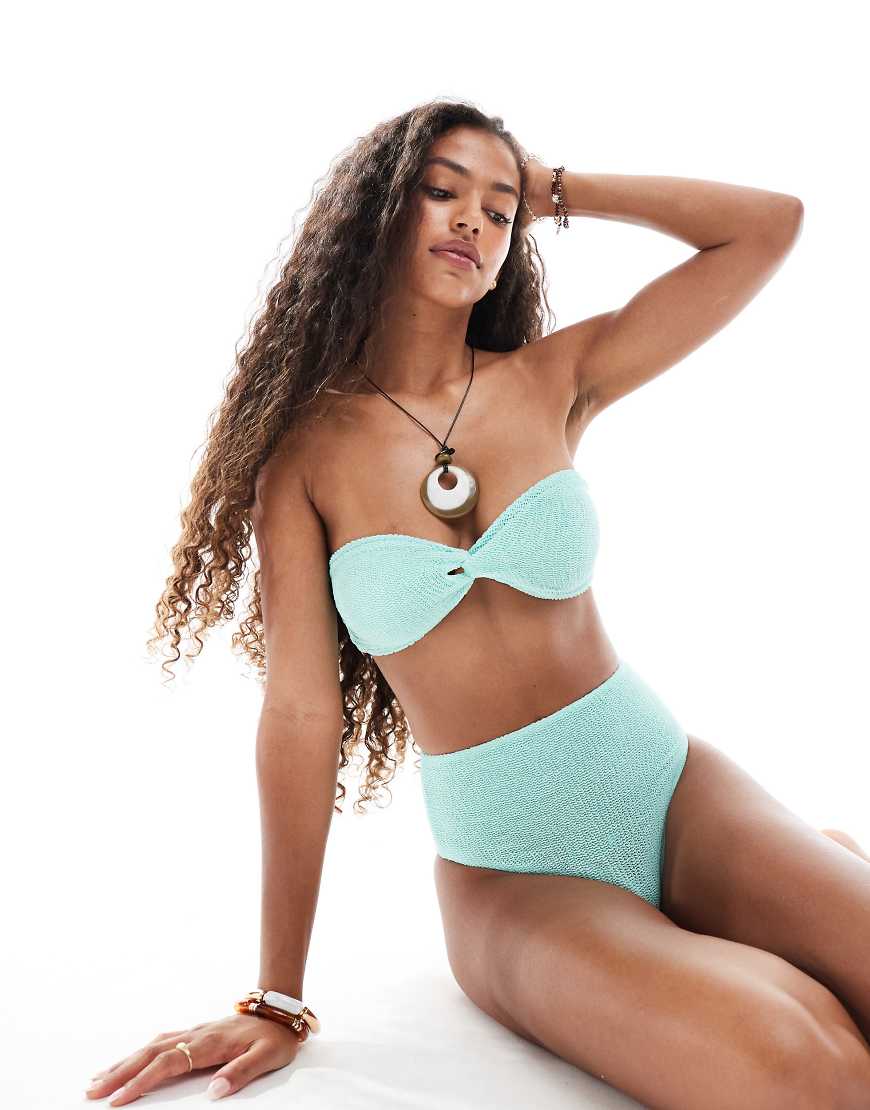 ASOS DESIGN - Charlene Mykonos - Bikinioberteil in Mintgrün mit Struktur von ASOS Curve