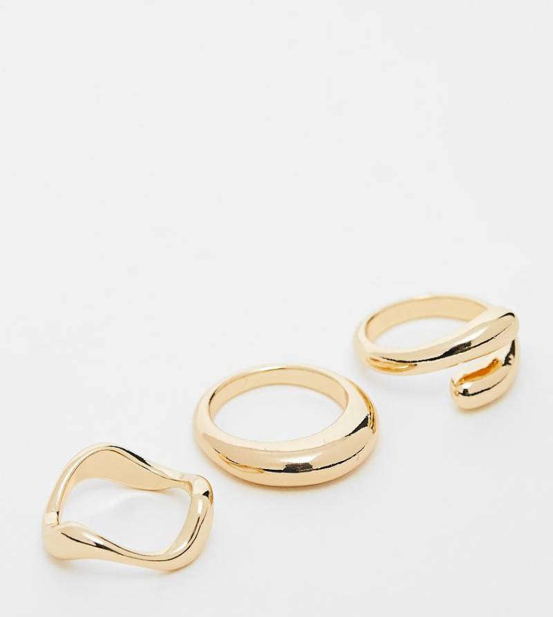 ASOS DESIGN Curve - 3er-Pack goldfarbene Ringe in verschiedenen minimalistischen Designs von ASOS Curve