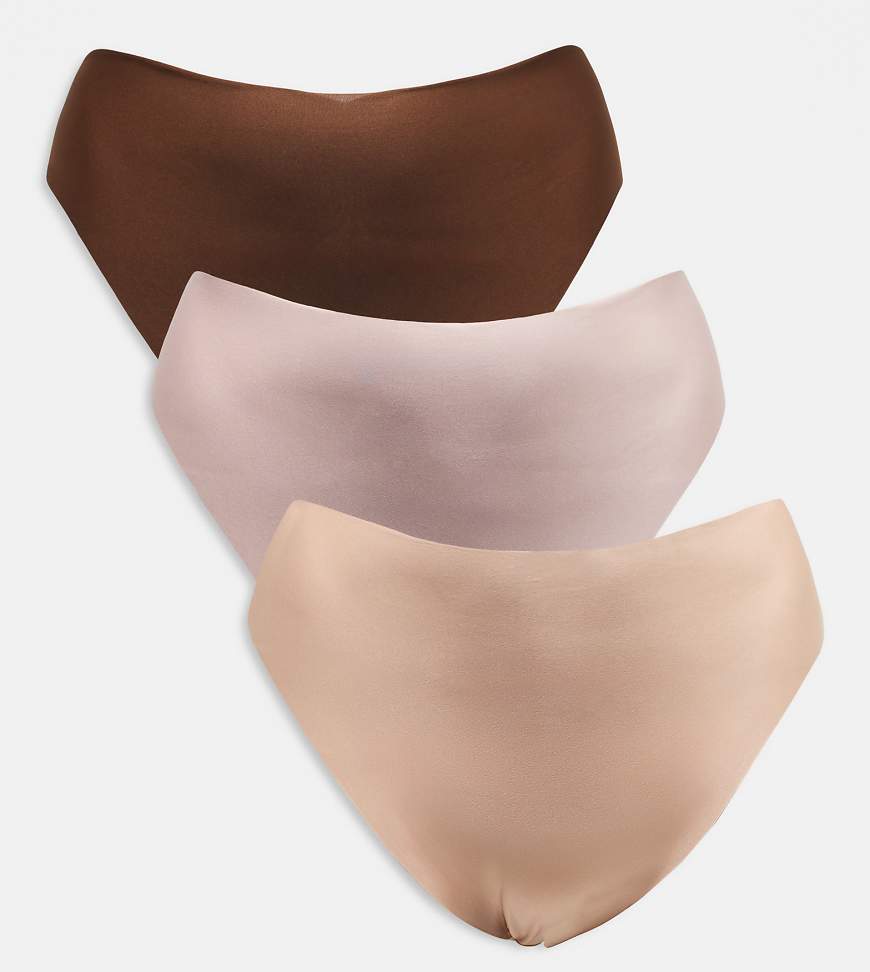 ASOS DESIGN Curve - 3er-Pack sich nicht abzeichnende Brazilian-Slips in neutralen Farbtönen-Bunt ASOS DESIGN Curve - 3er-Pack sich nicht abzeichnende Brazilian-Slips in neutralen Farbtönen-Bunt von ASOS Curve