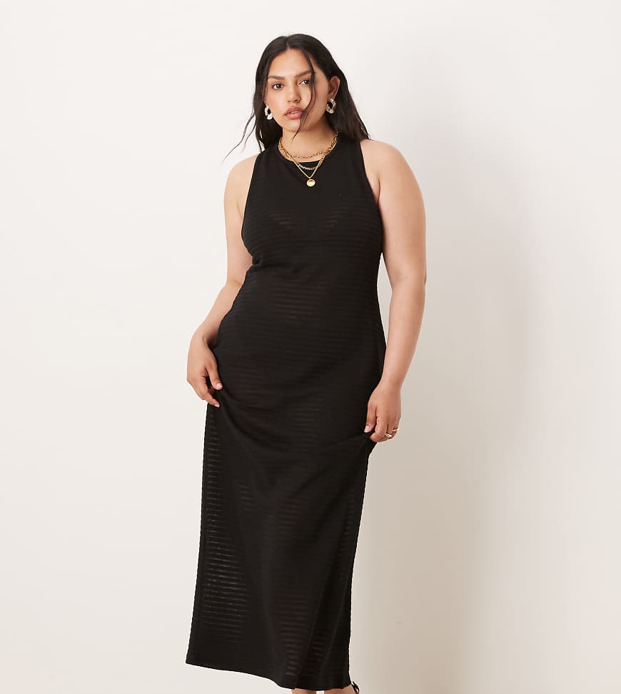ASOS DESIGN Curve - Ärmelloses Midikleid aus Häkelstoff in Schwarz mit elastischem Rückendetail ASOS DESIGN Curve - Ärmelloses Midikleid aus Häkelstoff in Schwarz mit elastischem Rückendetail von ASOS Curve