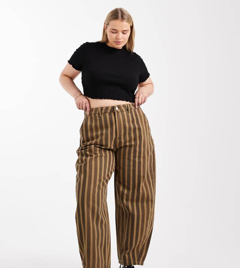 ASOS DESIGN Curve - Barrel Leg-Hose mit verwaschenem Streifenmuster-Bunt von ASOS Curve