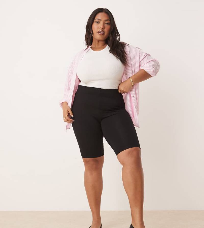ASOS DESIGN Curve - Basic-Leggingsshorts in Schwarz von ASOS Curve