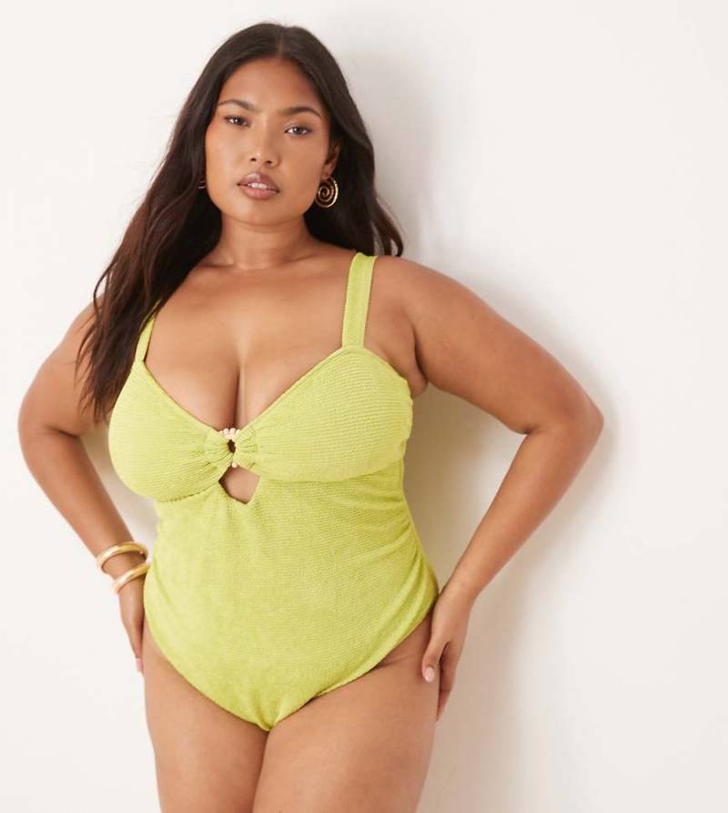 ASOS DESIGN Curve - Bella - Strukturierter Badeanzug in leuchtendem Hellgrün mit perlenbesetztem Ringdetail von ASOS Curve