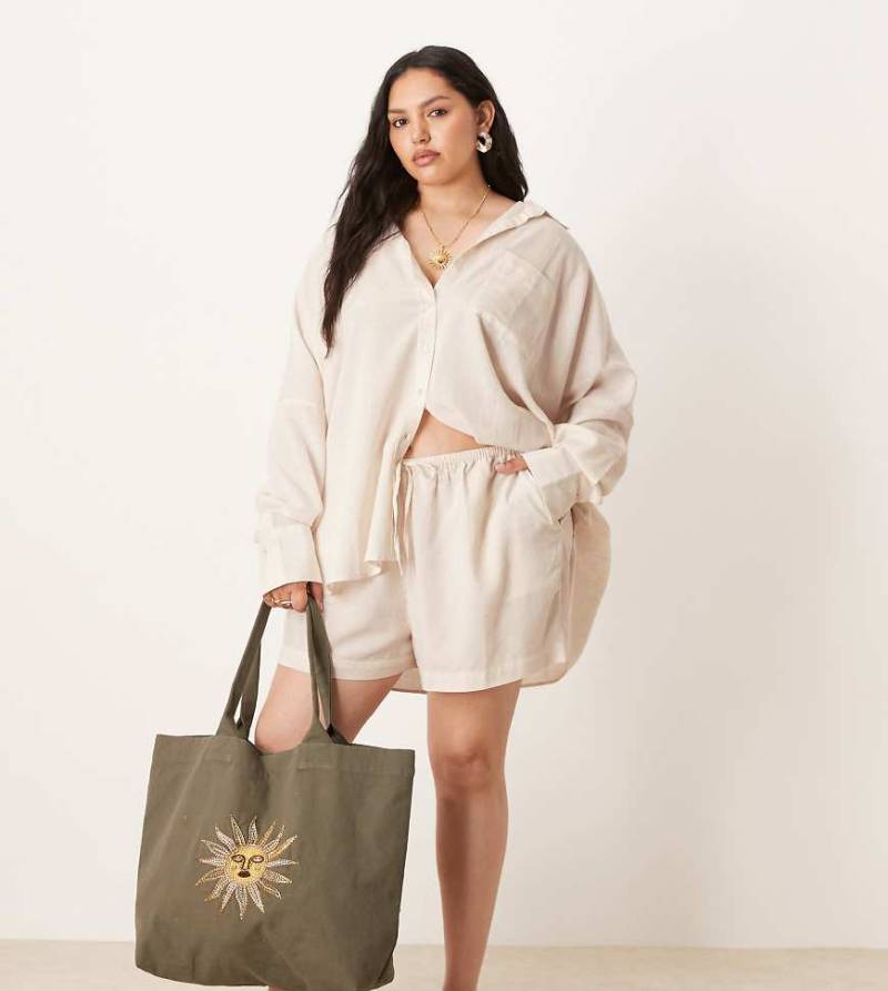 ASOS DESIGN Curve - Belle - Strandshorts in Natur mit Leinenanteil-Neutral von ASOS Curve