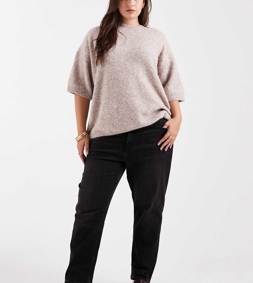 ASOS DESIGN Curve - Bequeme Jeans in schwarzer Waschung mit schmalem Schnitt von ASOS Curve