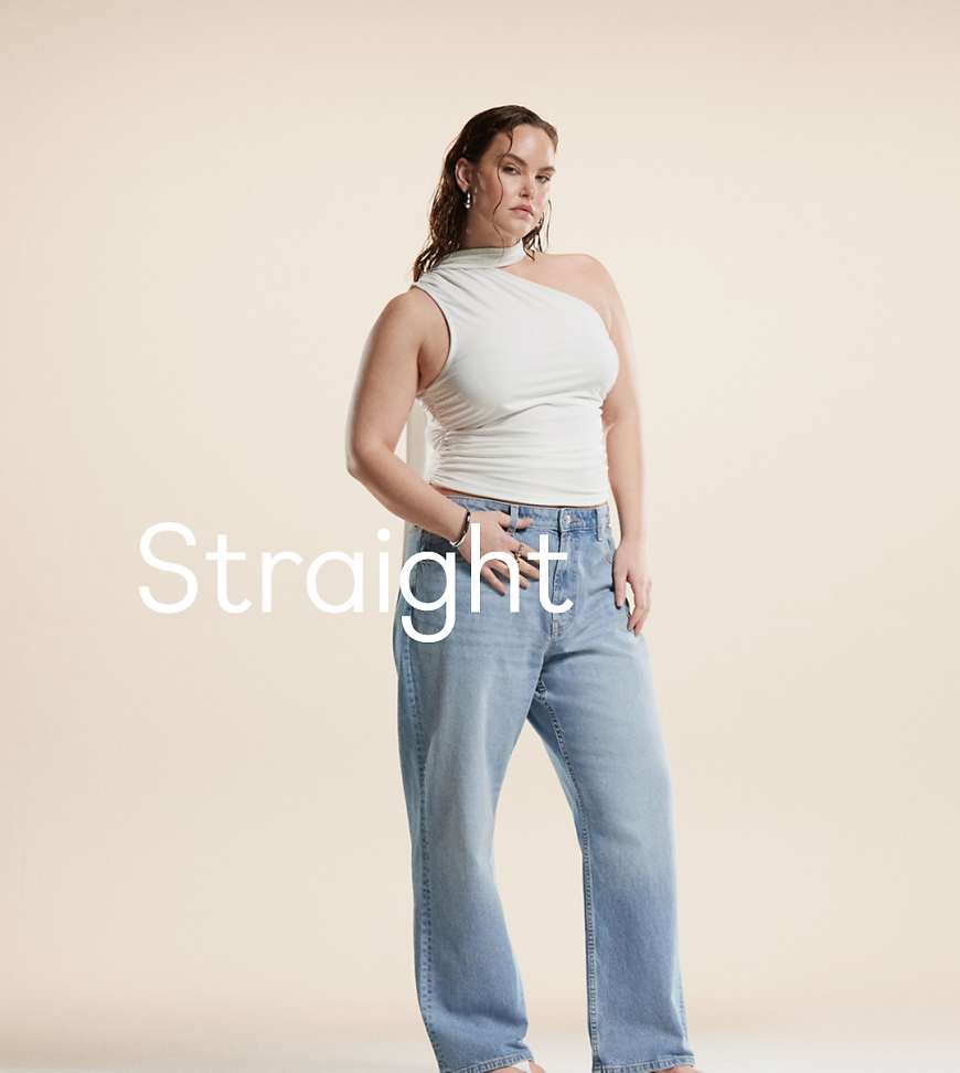 ASOS DESIGN Curve - Bequeme Jeans mit geradem Schnitt und Stretchanteil in hellem Mittelblau ASOS DESIGN Curve - Bequeme Jeans mit geradem Schnitt und Stretchanteil in hellem Mittelblau von ASOS Curve