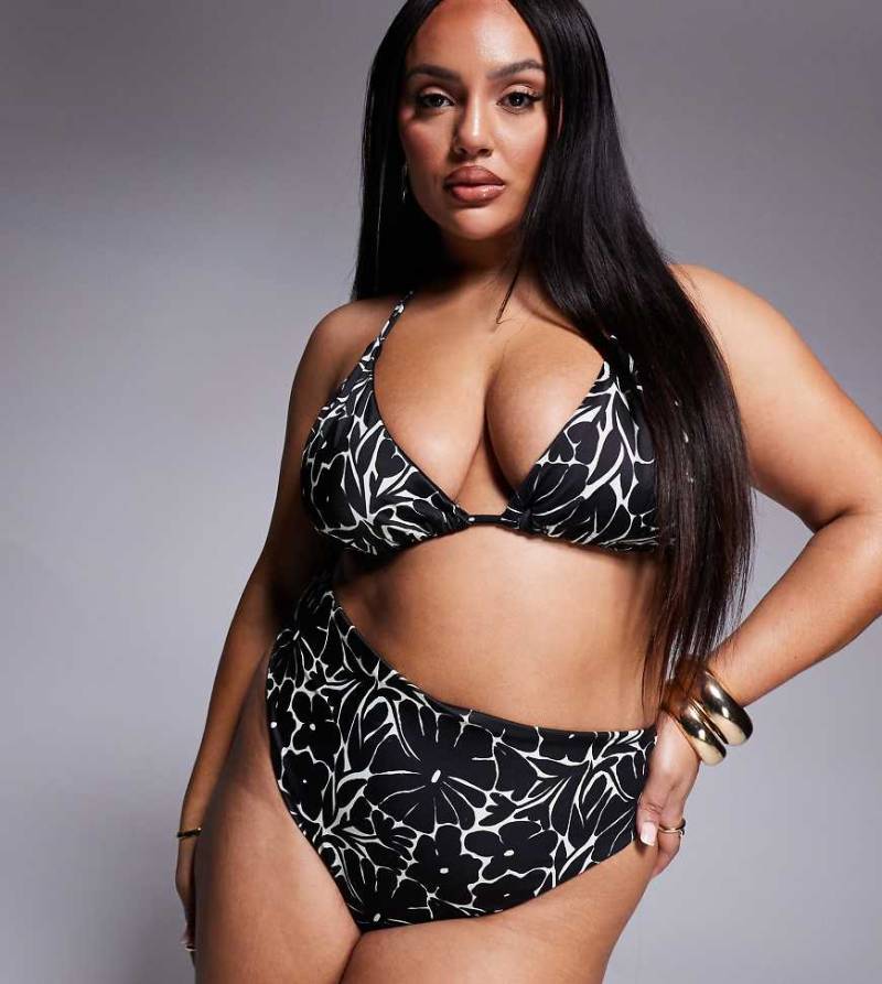 ASOS DESIGN Curve - Bikinihose in Schwarz-Weiß mit Blumenmuster, hohem Bund und hohem Beinausschnitt von ASOS Curve