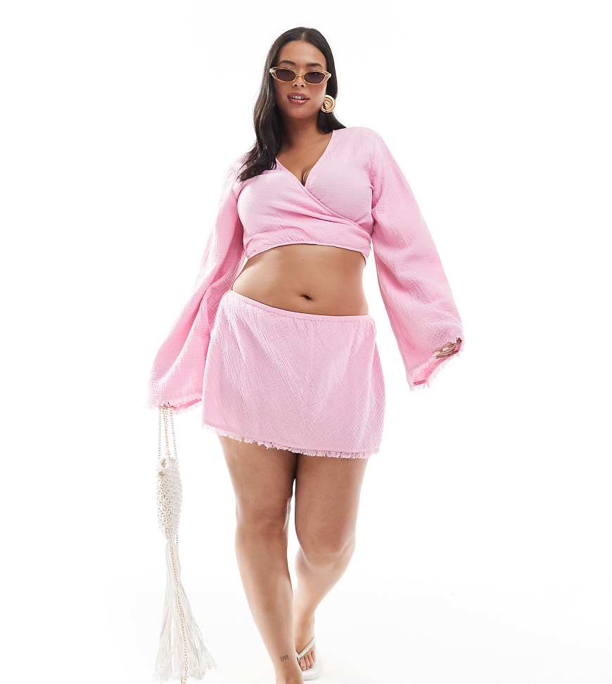 ASOS DESIGN Curve - Callie - Ausgefranster Strandrock aus grob gewebtem Stoff in Rosa von ASOS Curve