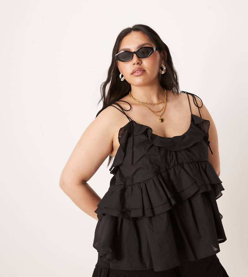ASOS DESIGN Curve - Camisole-Oberteil in Schwarz mit Rüschen und gebundenen Trägern von ASOS Curve