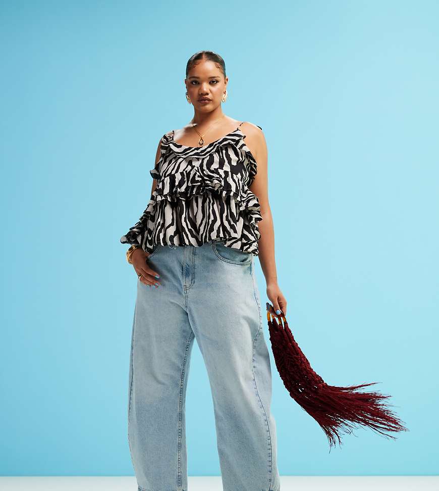 ASOS DESIGN Curve - Camisole-Oberteil mit Zebramuster, Rüschen und gebundenen Trägern-Bunt von ASOS Curve