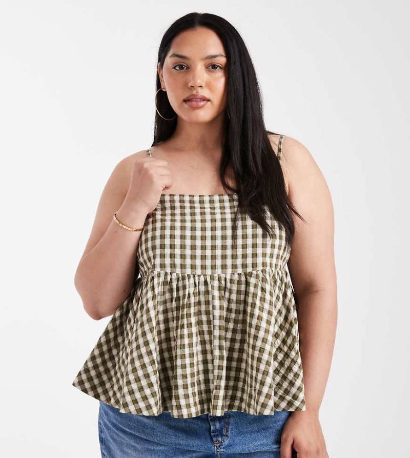 ASOS DESIGN Curve - Camisole-Top mit gebundenen Trägern, Schößchen und Vichy-Karo-Bunt von ASOS Curve