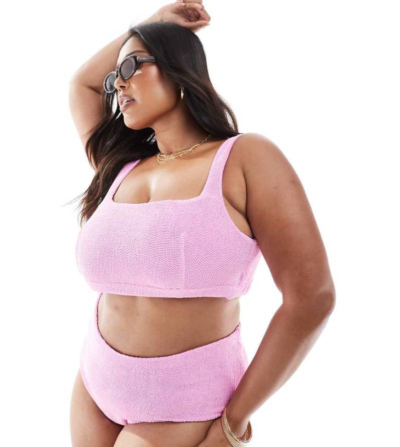 ASOS DESIGN Curve - Charlene - Strukturiertes Cropped Bikinioberteil in Hellrosa mit eckigem Ausschnitt von ASOS Curve