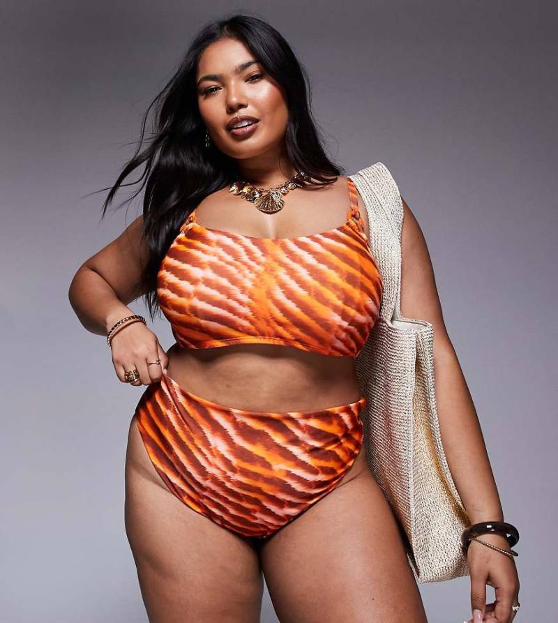 ASOS DESIGN Curve - Charlie - Bikinihose in Orange mit hohem Bund und Animal-Print von ASOS Curve