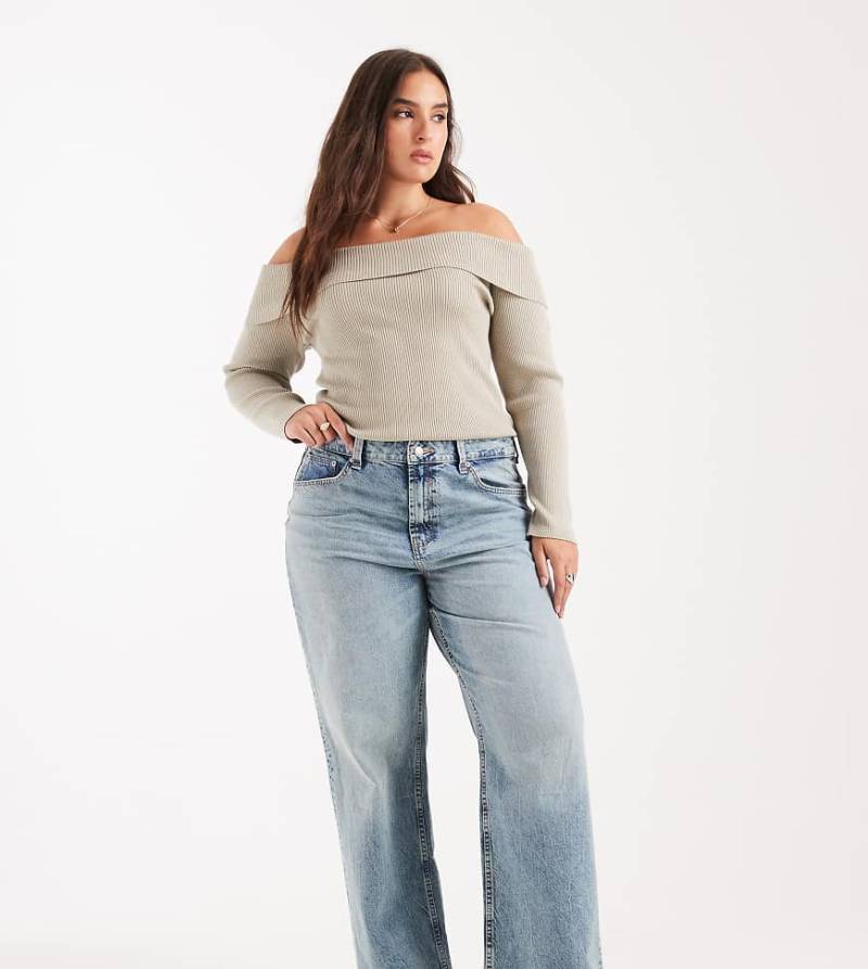 ASOS DESIGN Curve - Circular Design Collection - Weite Dad-Jeans mit heller Vintage-Waschung-Blau von ASOS Curve