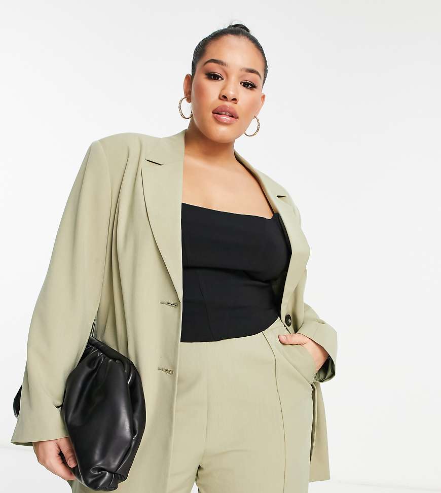 ASOS DESIGN Curve - Commuter-Anzugblazer in Salbeigrün ASOS DESIGN Curve - Commuter-Anzugblazer in Salbeigrün von ASOS Curve