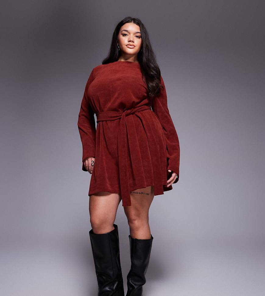 ASOS DESIGN Curve - Cord-Minikleid in Burgunderrot mit ausgestellten Ärmeln und Bindegürtel-Grün von ASOS Curve