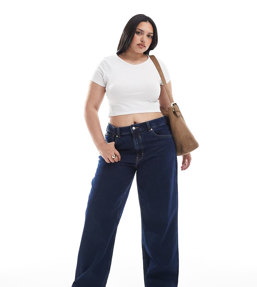 ASOS DESIGN Curve - Dad-Jeans mit weitem Bein in Rinse-Waschung-Marineblau von ASOS Curve
