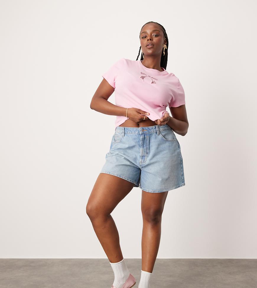 ASOS DESIGN Curve - Dad-Jeansshorts in verwaschenem Hellblau ASOS DESIGN Curve - Dad-Jeansshorts in verwaschenem Hellblau von ASOS Curve