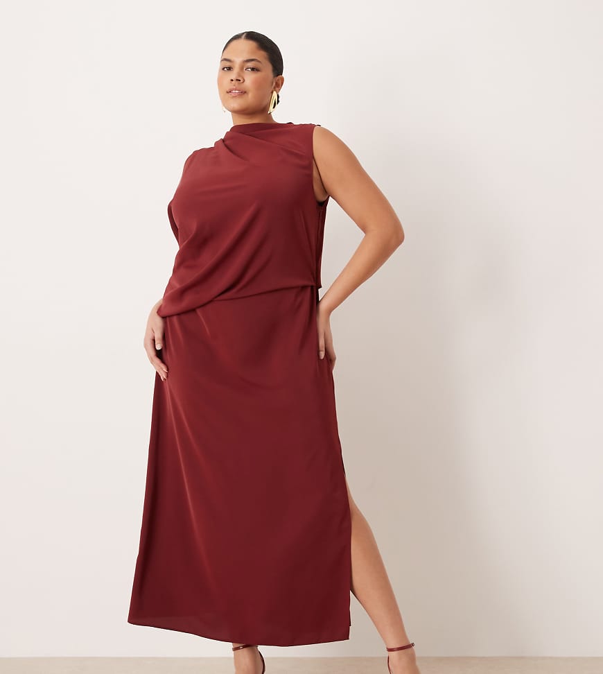 ASOS DESIGN Curve - Drapiertes, figurbetontes Kleid in Burgunderrot mit einem Ärmel von ASOS Curve