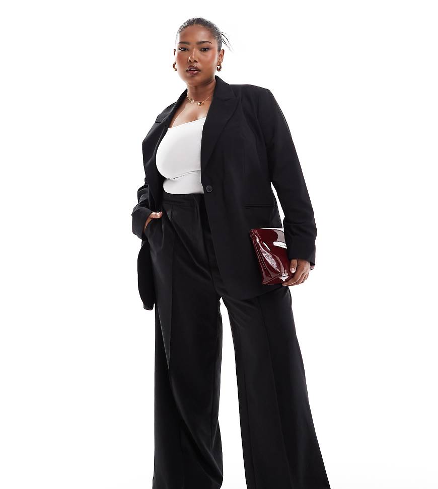 ASOS DESIGN Curve - Eleganter Relaxed Fit Blazer in Schwarz ASOS DESIGN Curve - Eleganter Relaxed Fit Blazer in Schwarz von ASOS Curve