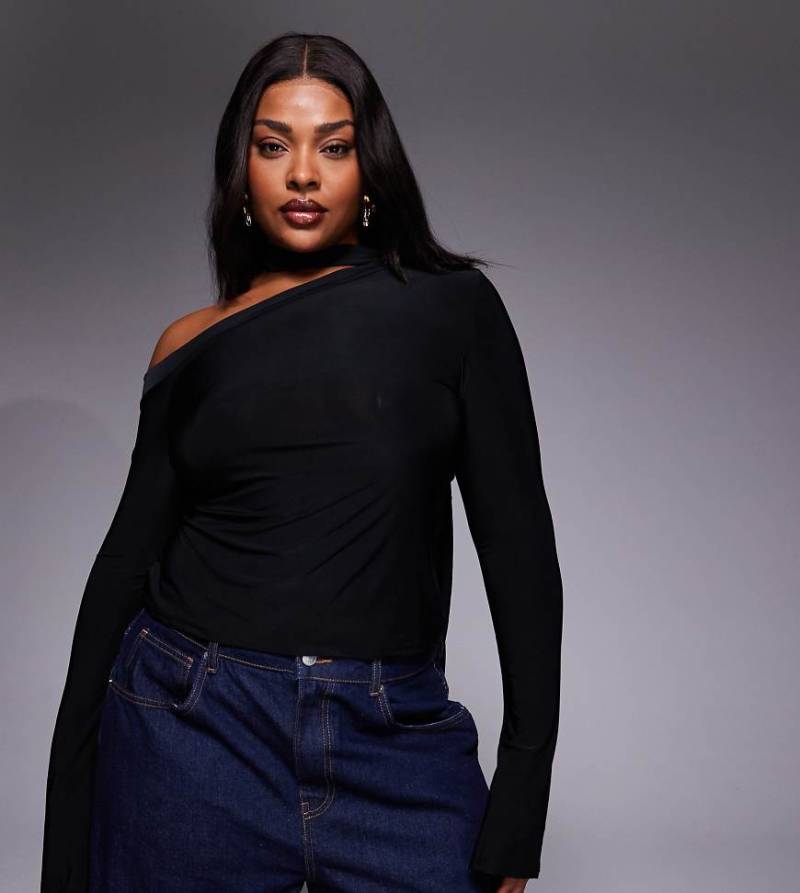 ASOS DESIGN Curve - Figurbetontes, schulterfreies Oberteil in Schwarz mit Schaldetail von ASOS Curve