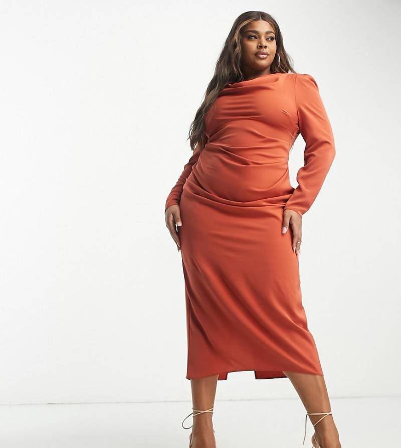ASOS DESIGN Curve - Figurbetontes Midikleid in Rostrot mit drapierter Schulterpartie-Braun von ASOS Curve