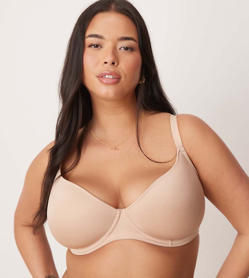 ASOS DESIGN Curve - Geformter T-Shirt-BH in Beige-Neutral ASOS DESIGN Curve - Geformter T-Shirt-BH in Beige-Neutral von ASOS Curve