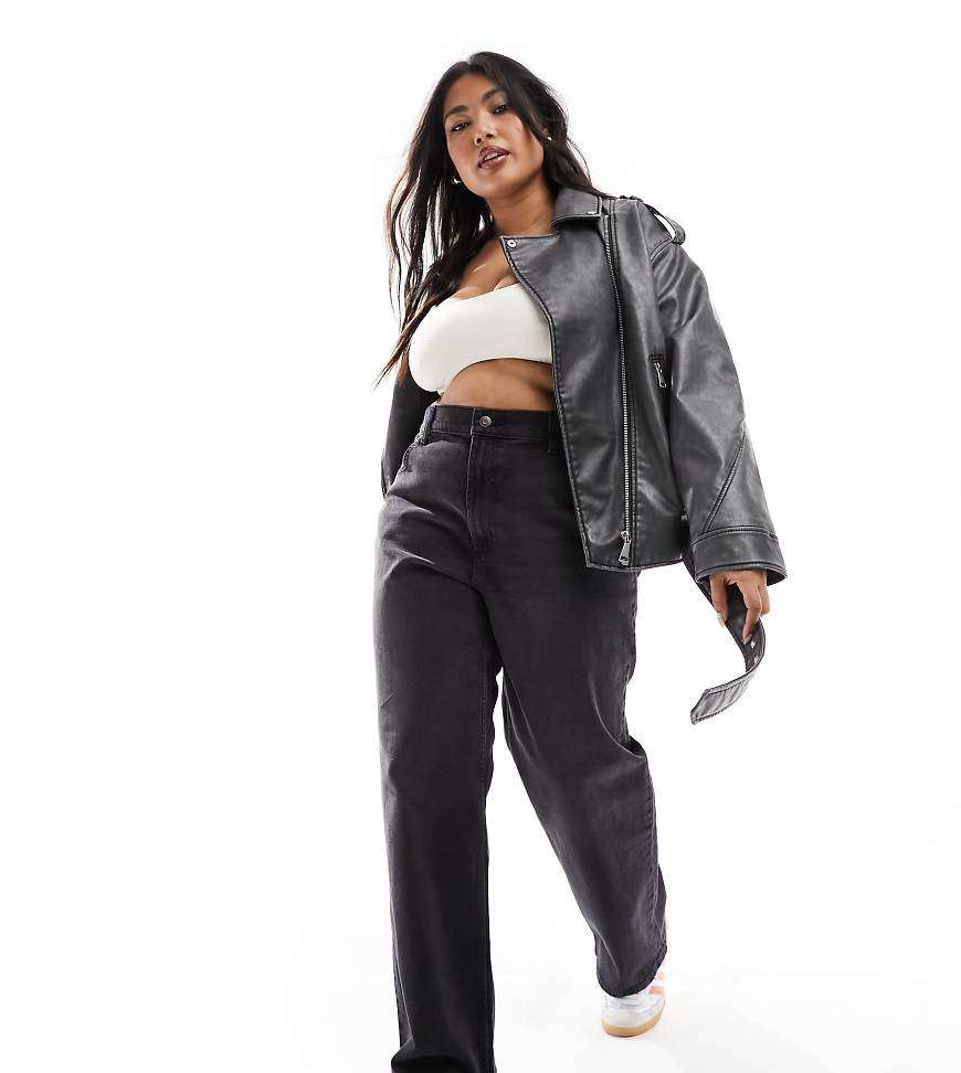 ASOS DESIGN Curve - Gerade geschnittene Jeans aus Comfort Stretch in verwaschenem Schwarz von ASOS Curve