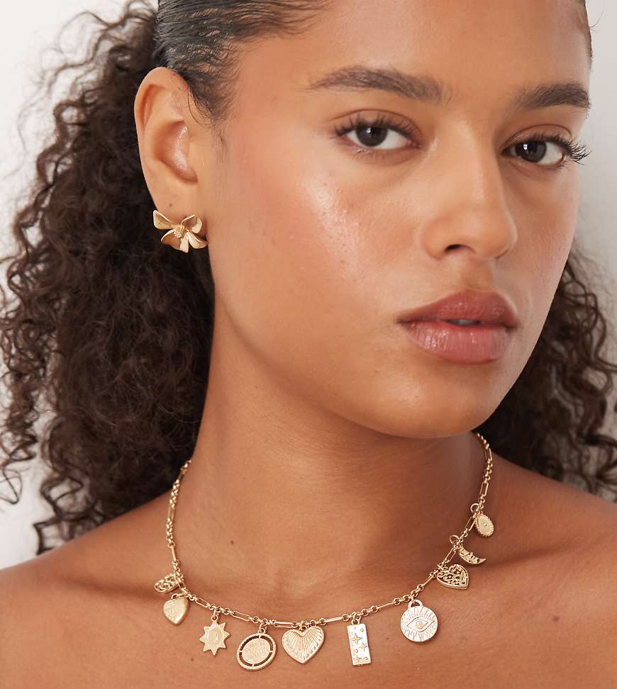 ASOS DESIGN Curve - Goldfarbene Halskette mit kleinen Anhängern von ASOS Curve