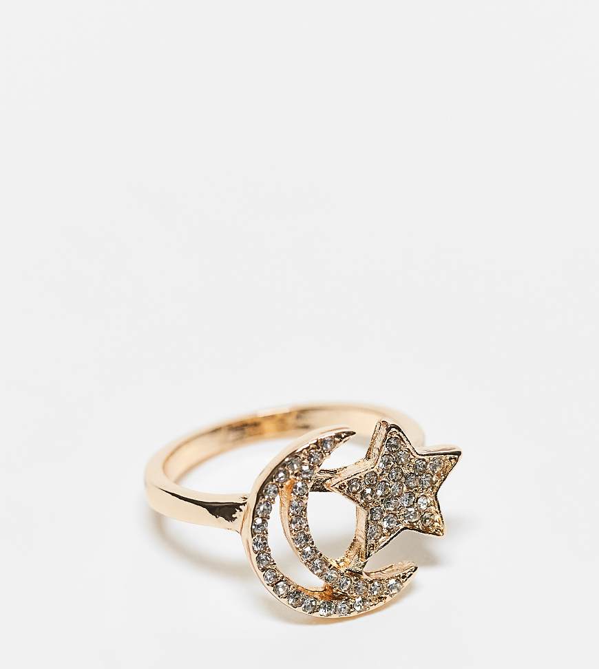 ASOS DESIGN Curve - Goldfarbener Ring mit Mond- und Sterndesign ASOS DESIGN Curve - Goldfarbener Ring mit Mond- und Sterndesign von ASOS Curve