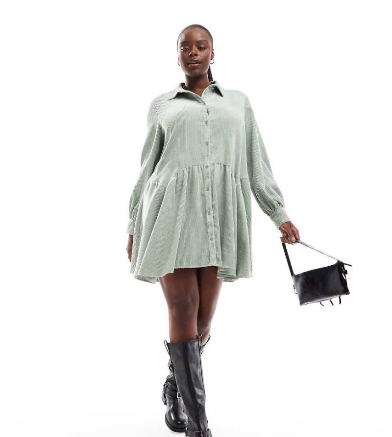 ASOS DESIGN Curve - Hänger-Minikleid aus Cord in Salbeigrün mit Schößchen von ASOS Curve