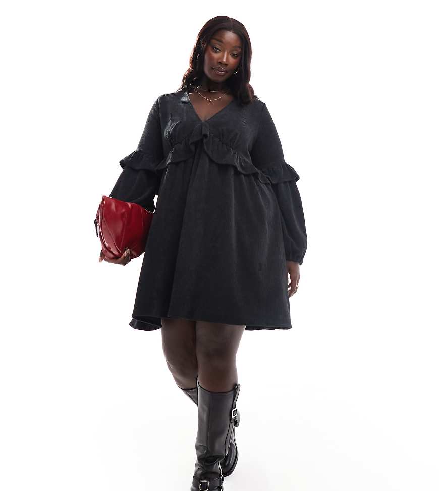 ASOS DESIGN Curve - Hänger-Minikleid aus Cord in Schwarz mit Rüschendetail ASOS DESIGN Curve - Hänger-Minikleid aus Cord in Schwarz mit Rüschendetail von ASOS Curve