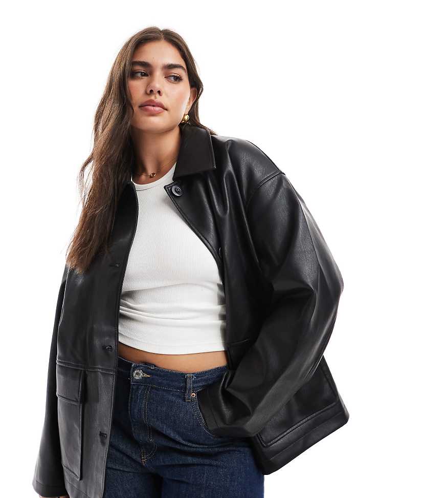 ASOS DESIGN Curve - Harrington-Jacke im Lederlook in Schwarz ASOS DESIGN Curve - Harrington-Jacke im Lederlook in Schwarz von ASOS Curve