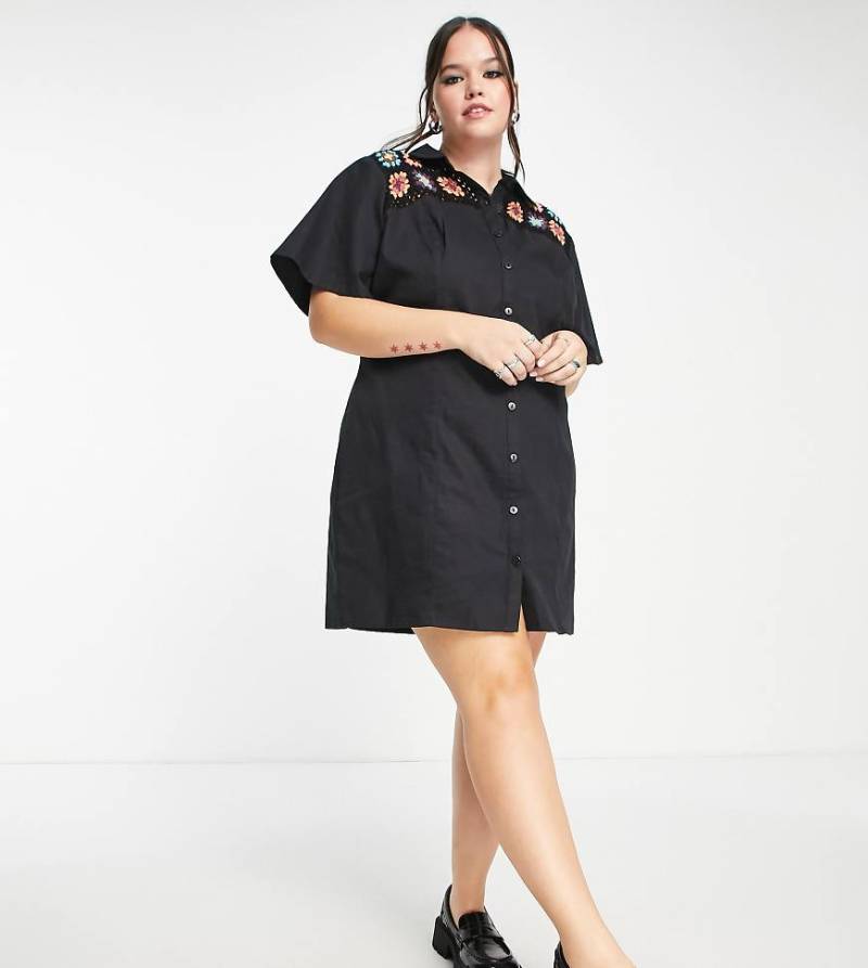 ASOS DESIGN Curve - Hemdblusenkleid in Schwarz mit Häkeldetails von ASOS Curve