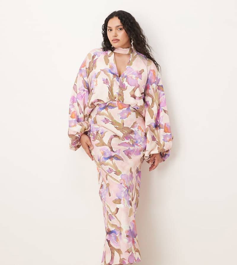 ASOS DESIGN Curve - Hochgeschlossenes Maxikleid in Flieder mit floralem Aquarellmuster, tiefem Ausschnitt und Blousonärmeln-Bunt von ASOS Curve